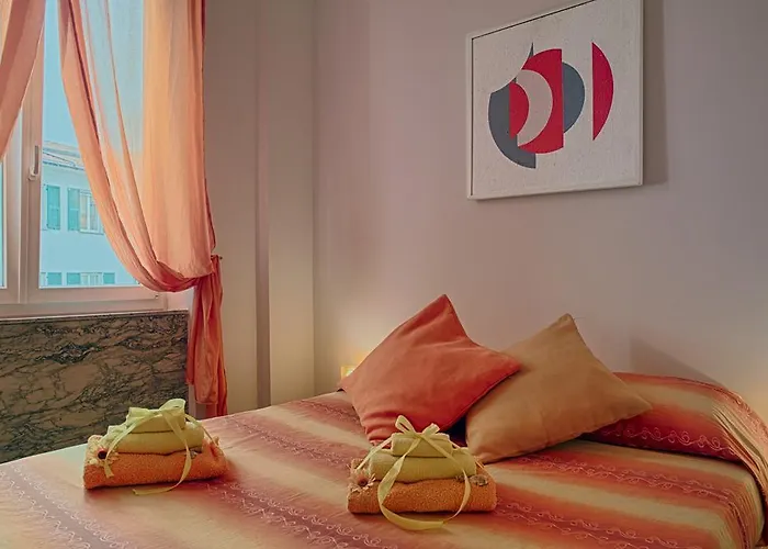 ゲストハウス B ＆ B ラルカ ディ ノエ