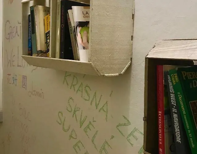 ゲストハウス B ＆ B ラルカ ディ ノエ ラ・スペツィア