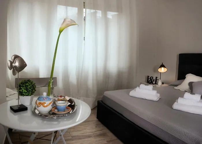 ゲストハウス B ＆ B ラルカ ディ ノエ 3*