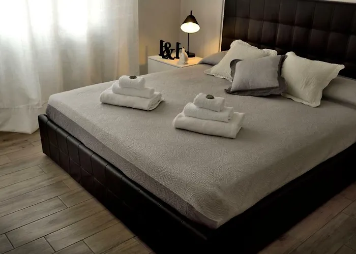 ゲストハウス B ＆ B ラルカ ディ ノエ 3*